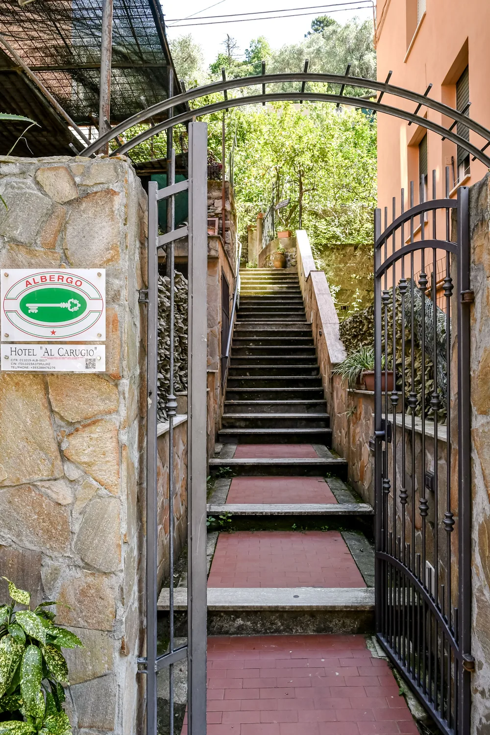 Ingresso di Al Carugio